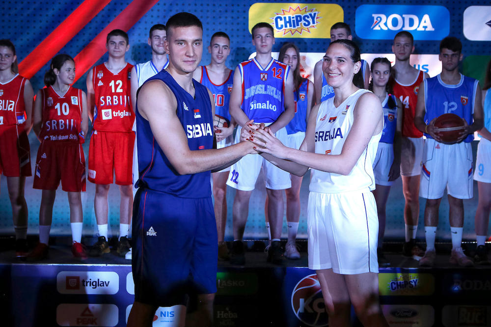 NAPRED, PLAVI: Srbija ima nove dresove - hoćemo li u njima opet biti šampioni sveta?