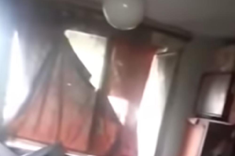 JAGODINCI PRIJAVILI NEOPISIV SMRAD, PA POZVALI POLICIJU: Razvalili su vrata i unutra zetekli JEZIVE SCENE! (VIDEO)