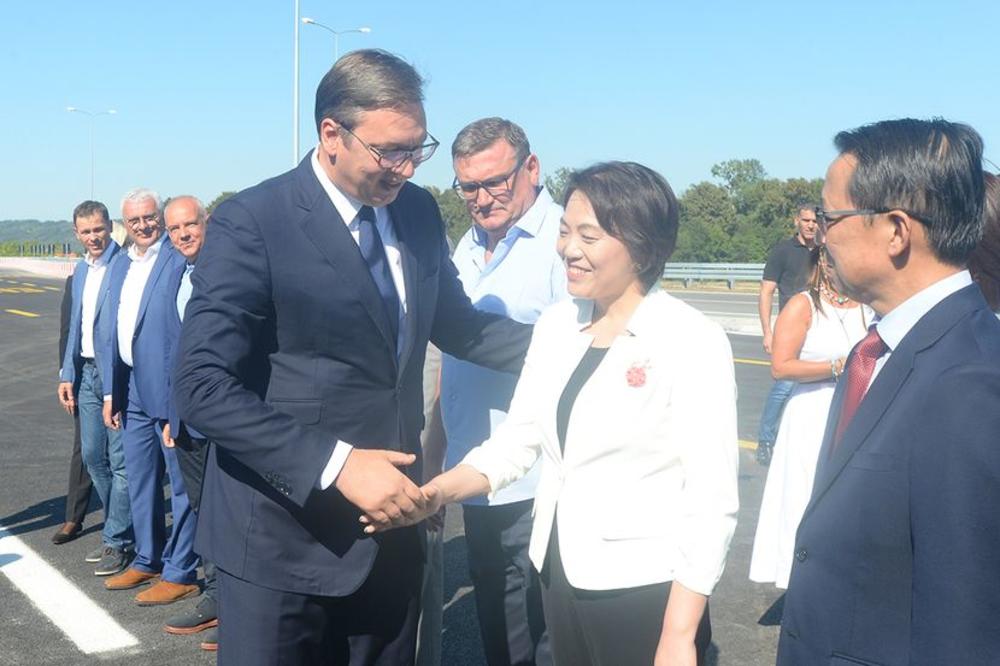 PEKING JE UDARIO NAJNOVIJI ŠAMAR PRIŠTINI! Ambasadorka Kine rekla je šta misli o Kosovu, Albancima i Vučiću