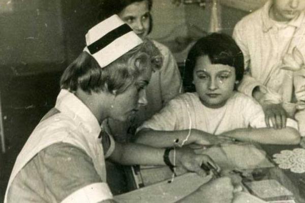 LEČI MNOGO TOGA! Medicinska sestra otkrila ZAPIS iz Drugog svetskog rata! SA SLANIM RASTVOROM JE SPASILA ŽIVOTE