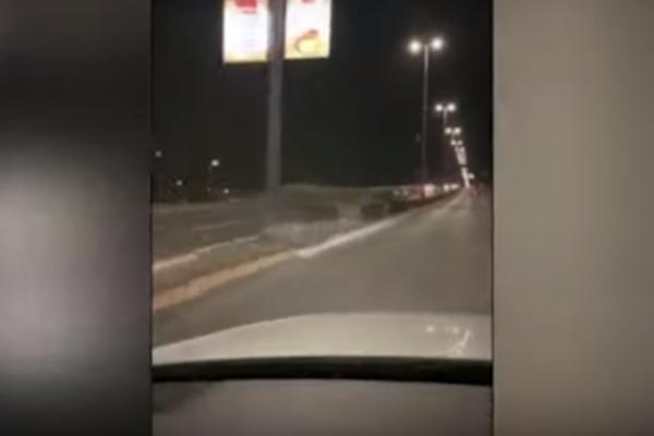 NOVI ŠOK PRIZOR SNIMLJEN U BEOGRADU: Vozač noćas išao u KONTRASMERU PREKO BRANKOVOG MOSTA (VIDEO)