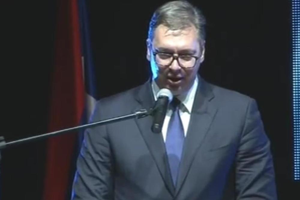 DANI SEĆANJA U DRVARU: Vučić: Srbi se moraju držati zajedno, ne damo nikom da od žrtve naprave krivca