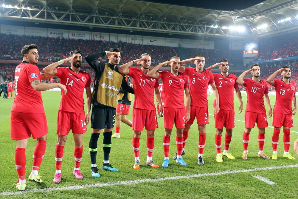 VELIKI SKANDAL NA MEČU ALBANIJE I TURSKE: UEFA mora da reaguje zbog ovoga!