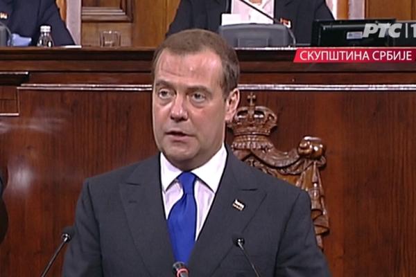 MORATE DA SE SPREMITE ZA NAJGORE! Medvedev ima VAŽNU PORUKU za SRBIJU!
