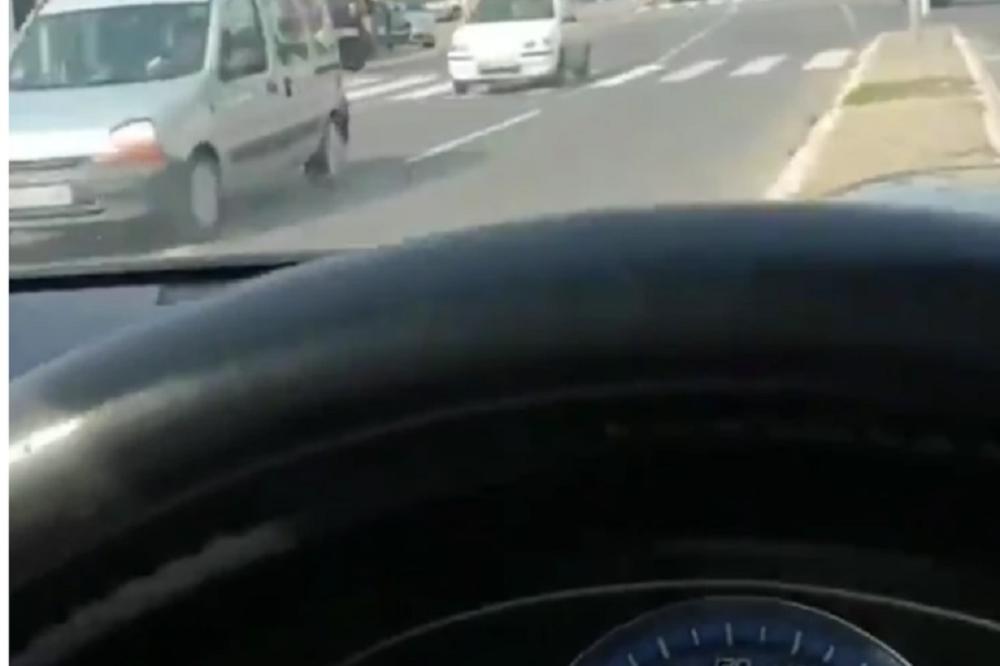 LUDILO NA ZVEZDARI! Vozač prolazi na crveno svetlo, ide preko razdelnog ostrva, a onda VOZI U KONTRASMERU (VIDEO)