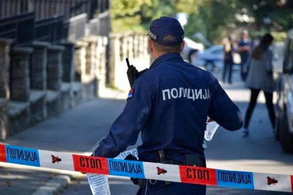 PUCNJAVA U MEDVEĐI, SRPSKI POLICAJCI OTVORILI VATRU: Povređen Albanac!