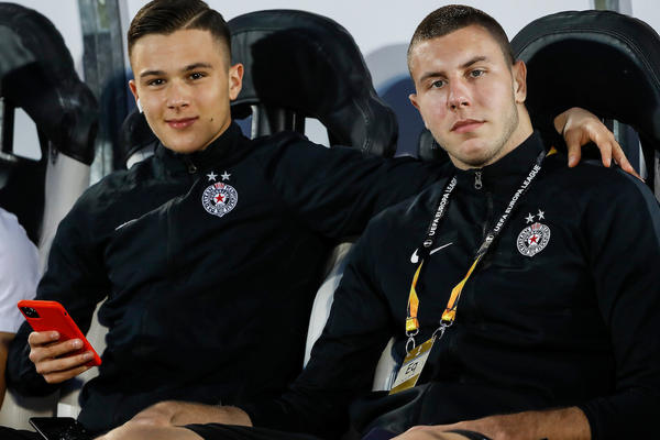 NE PLAŠE SE JUNAJTEDOVIH ZVEZDA: Partizanovi klinci nisu impresionirani igračima Mančestera!