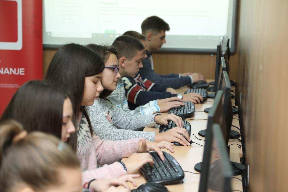 Donacija računarskog kabineta u OŠ „Sava Munćan“ u Kruščici