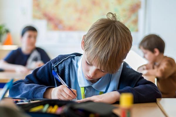 EVO KADA POČINJE UPIS U PRVI RAZRED: Škola nabavlja DOKUMENTACIJU, a zna se šta će decu pitati na testu