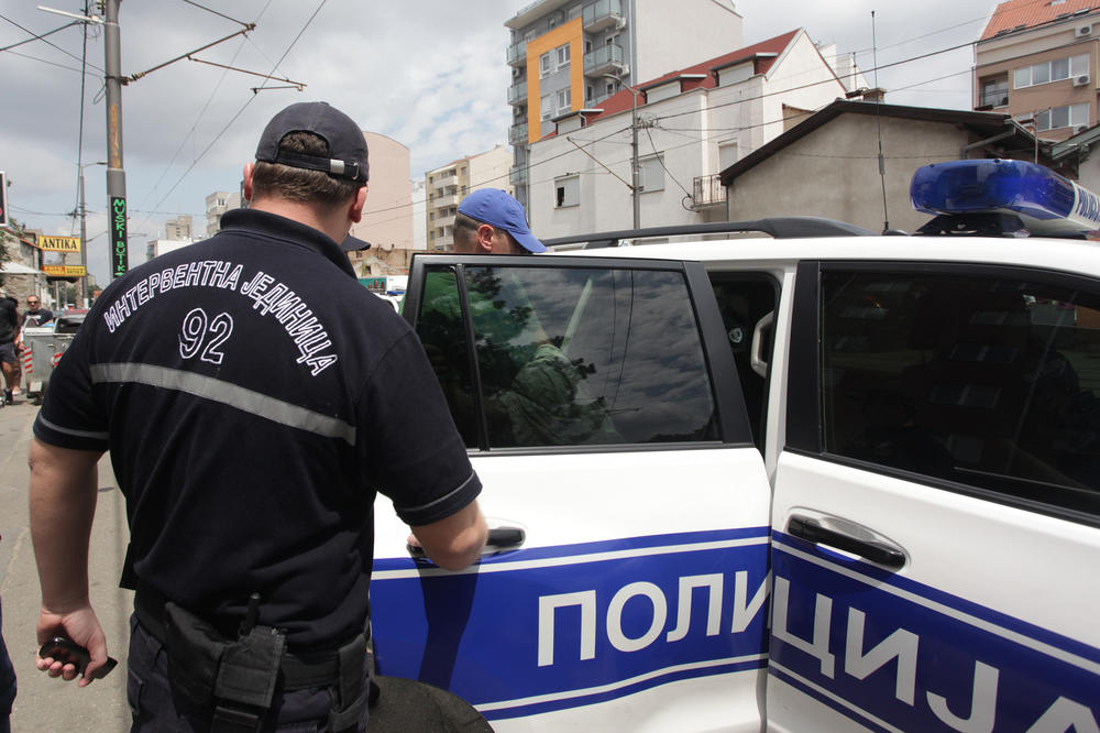 NAKON ŠVELJA PAO NOVI PEDOFIL U SRBIJI: Čekao decu ispred vrtića, policija ga je UHVATILA OVAKO!
