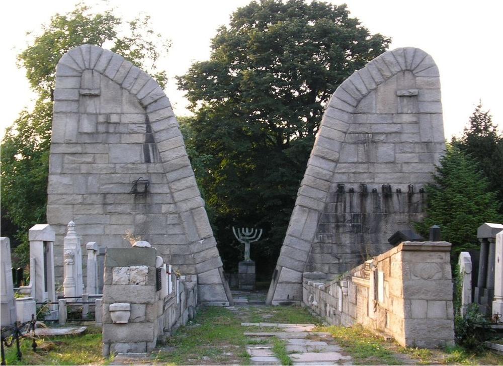 Spomenik na Jevrejskom groblju u Beogradu