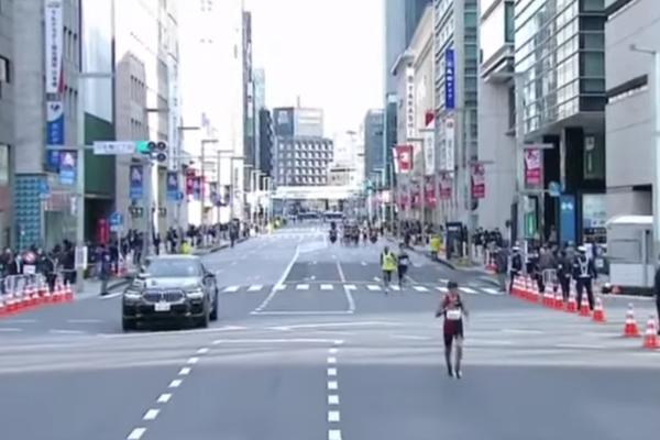 U TOKIJU JE ODRŽAN MARATON I UPRKOS ZABRANAMA: Ulice su bile PUSTE (VIDEO)