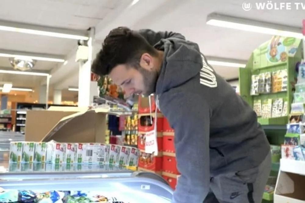KAKVA GOSPODA: Igrači bundesligaškog kluba radili u supermarketu od 7 ujutru!