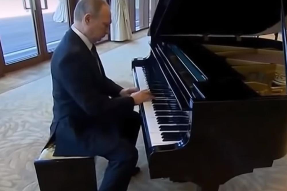 ISPRAVKA: Putin ne svira na klaviru srpsku himnu