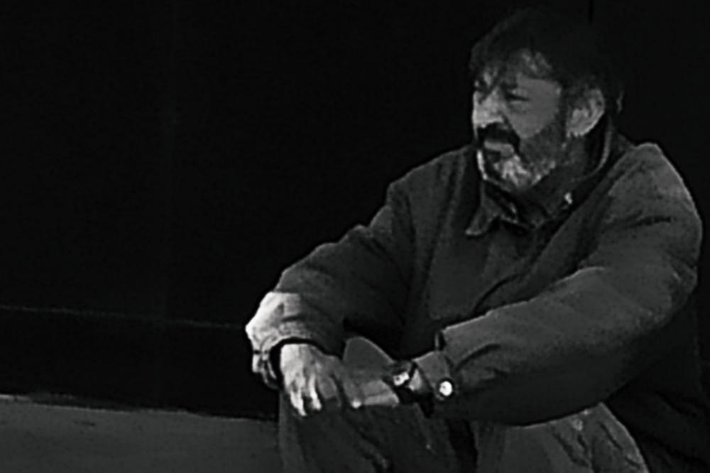 Nakon samo dva dana iz Knez Mihailove uklonjena foto izložba Jugoslava Nikolića o beskućnicima