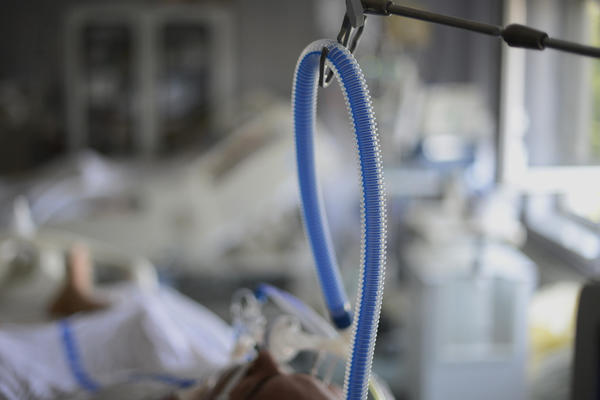 OVAKO STOJE STVARI U NOVOM PAZARU: Hospitalizovano 90 pacijenata, četiri na respiratoru