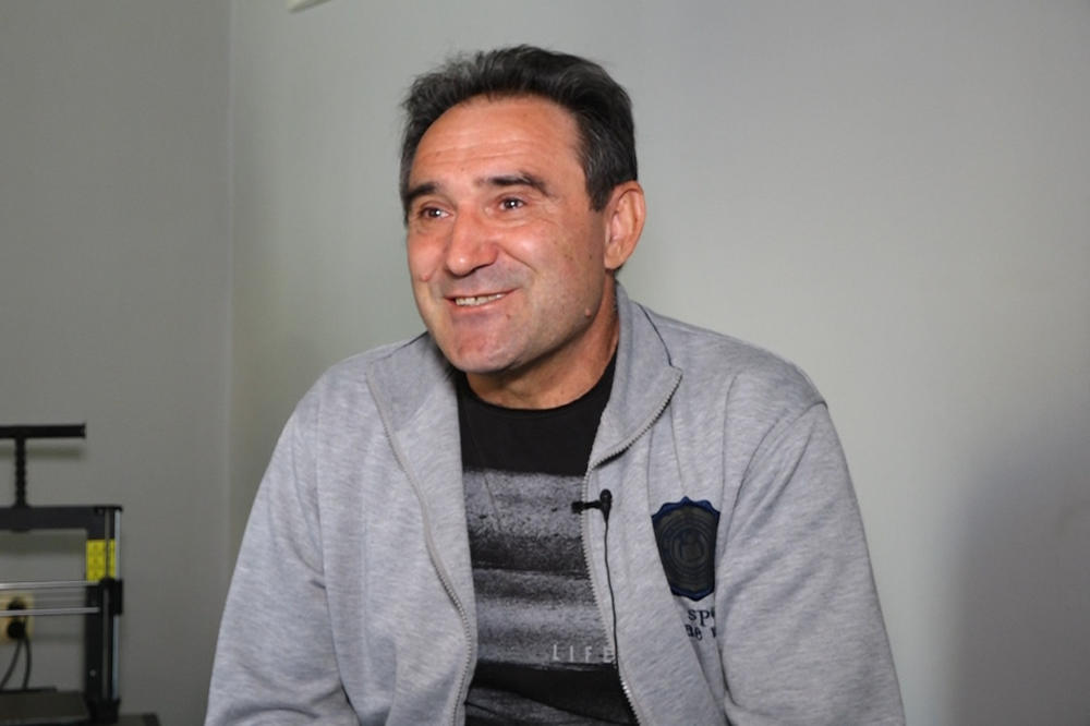 Urbani heroji: Somborac Dragan Suhalj izadio i donirao preko 1.000 vizira