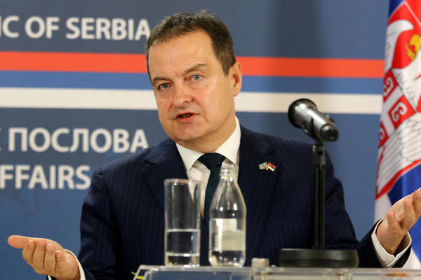 REAKCIJA MINISTRA: Dačić pozdravio odluku CG da otvori granicu prema Srbiji