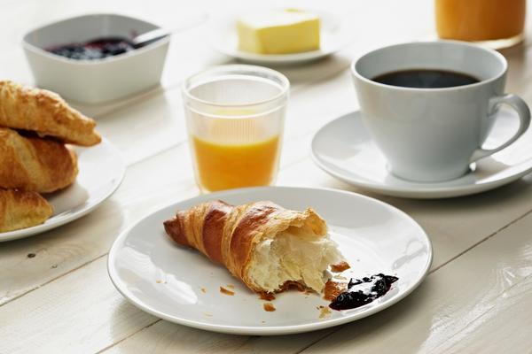 DORUČAK JE NAJVAŽNIJI OBROK U TOKU DANA: Otkrijte koje namirnice nikako ne treba jesti ujutru!