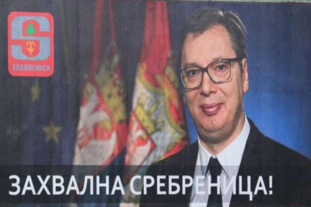 SREBRENICA SE PREDOMISLILA: Ponovo postavljen bilbord s likom Vučića