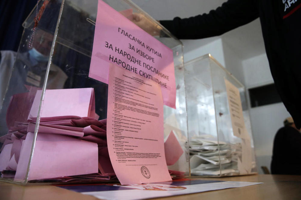 Građani sutra biraju novog predsednika, parlament, vlast u Beogradu i 12 lokalnih samouprava!