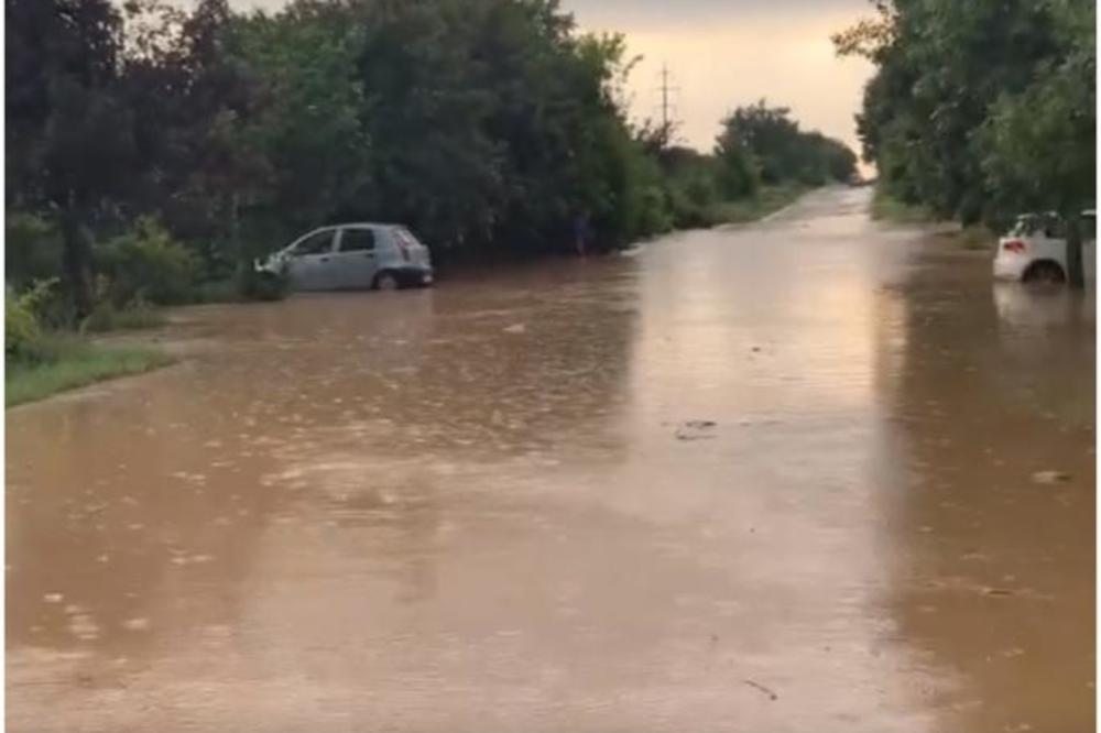 STRAHOVITO NEVREME U SRBIJI: Poplavljena fabrika u Smederevskoj Palanci, grad padao u Boru i Topoli (VIDEO)