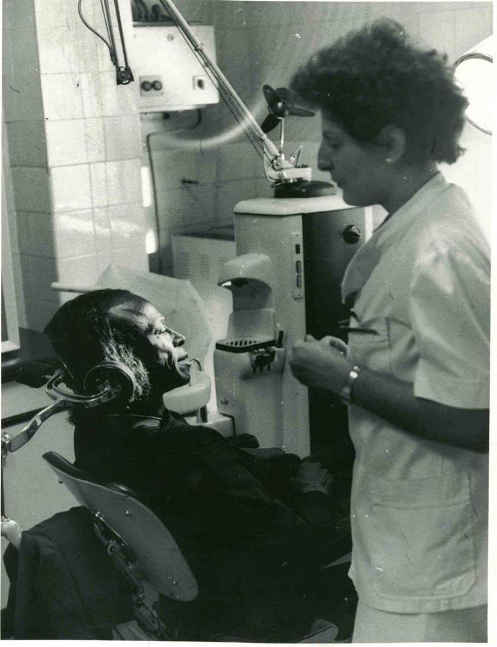 Majls dejvis kod zubara u Beogradu 1986.
