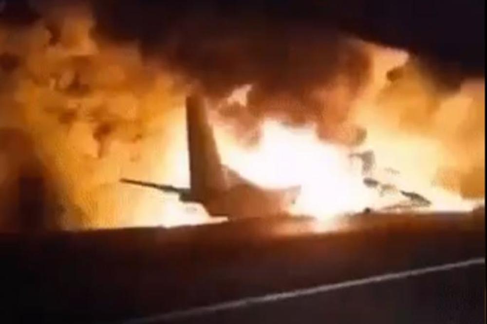 TRAGEDIJA U BELORUSIJI! Srušio se vojni avion, oba pilota su izgubila život! (VIDEO)