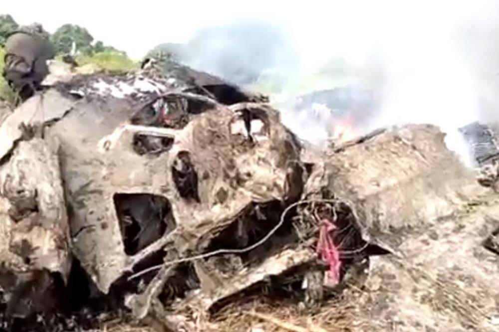 TRAGEDIJA U RUSIJI: Stravičan sudar dva aviona, ima poginulih! (FOTO)