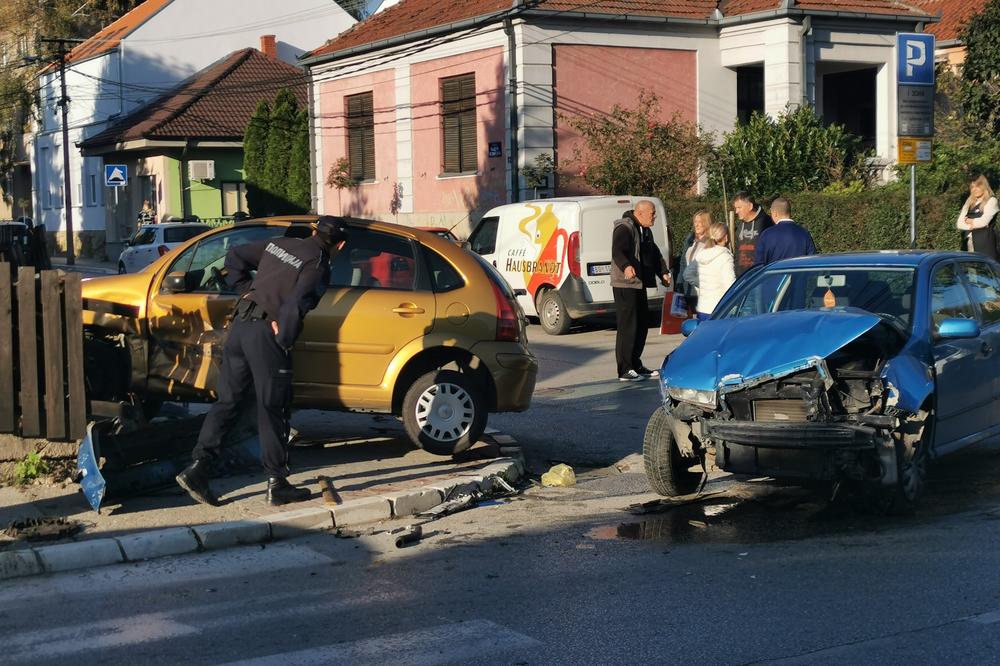 UŽAS U BRUKLINU: Automobil uleteo u pešake!