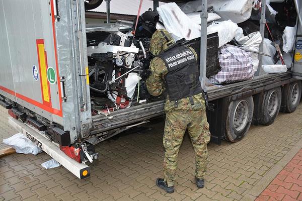 PALI SRBI ČLANOVI AUTOMAFIJE: Sprovedena akcija "Mobile 3", naši pohapšeni, zaplenjeno 352 ukradena vozila