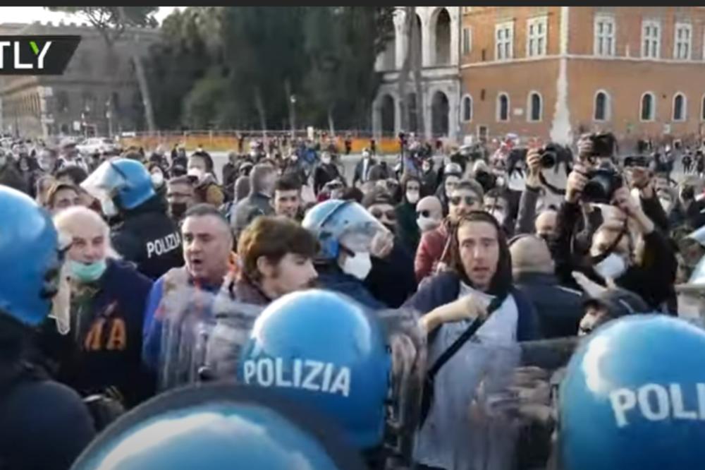 PROTEST U ITALIJI: Sukob demonstranata i policije zbog NEPREKIDNIH OGRANIČENJA povodom pandemije