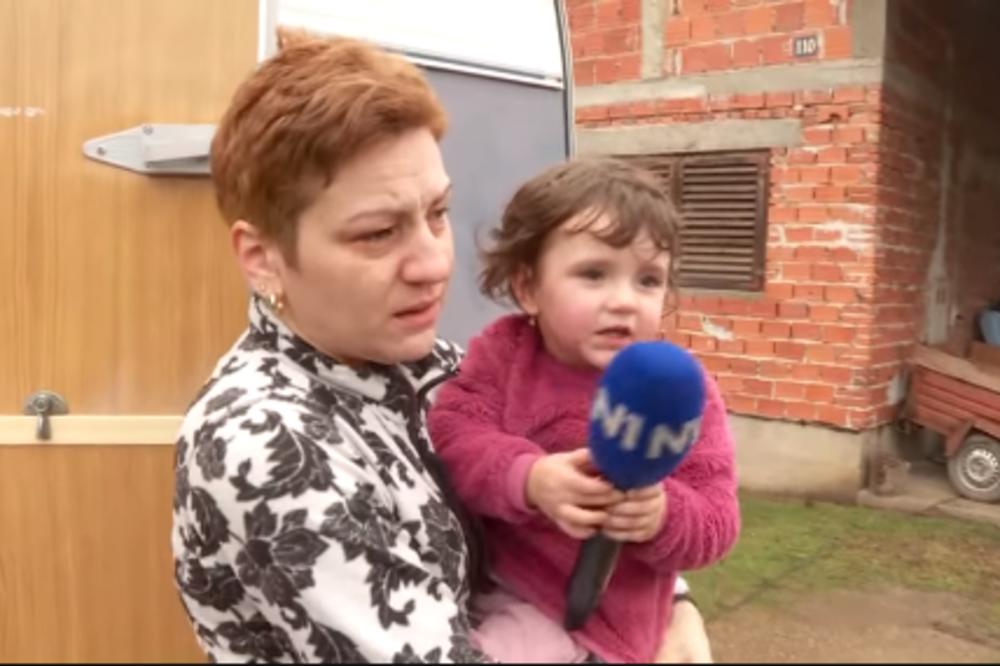 ZBOG OVE MALE DUŠE PLAČE CEO BALKAN: Mami su pošle SUZE dok je pričala o zemljotresu, a ona... (VIDEO)