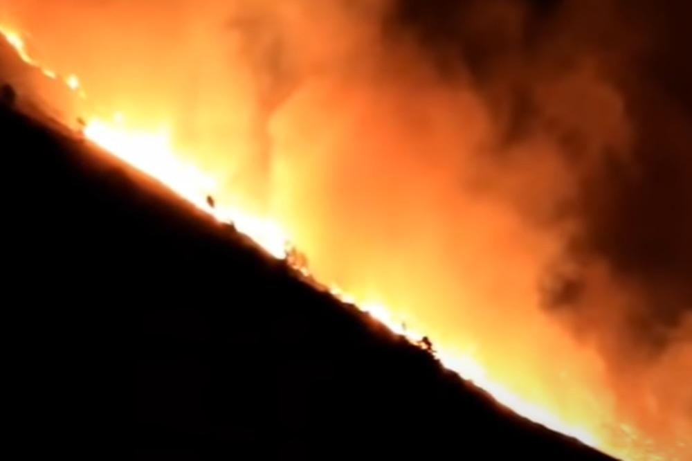 NOVI UŽAS U AUSTRALIJI: Veliki šumski požari se šire, stihija zahvata i grad koji je u blokadi zbog KORONE!