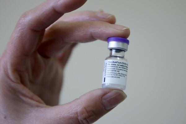 EMA odobrila fajzerovu vakcinu za decu od 5 do 11 godina