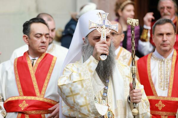 Božićna poslanica patrijarha Porfirija: "Ljubav je iskonski pokretač svih događaja u istoriji spasenja"