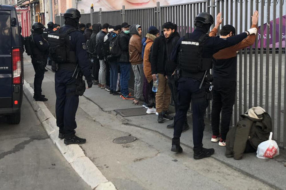 RUMUNIJA: Uhapšeno 36 migranata u pokušaju ilegalnog prelaska granice sa Mađarskom!