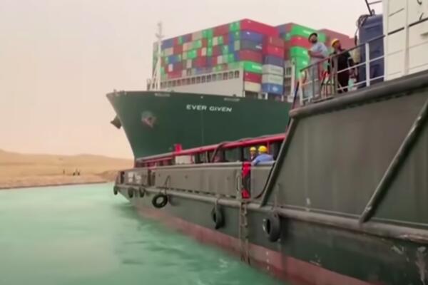 VLASNICI "EVER GIVENA" dali novi ponudu za KOMPENZACIJU za odštetu Sueckom kanalu zbog blokade