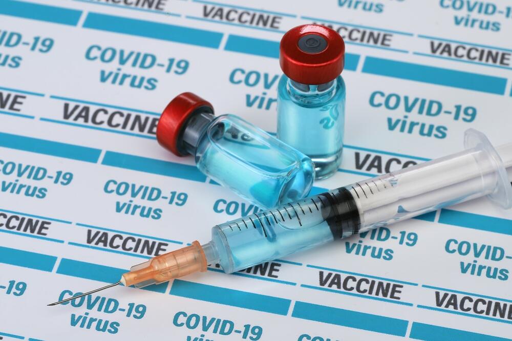 STUDIJA ZA JAVNO ZDRAVLJE POKAZALA: Jedna doza vakcine smanjuje širenje virusa u domaćinstvu i do 50%!