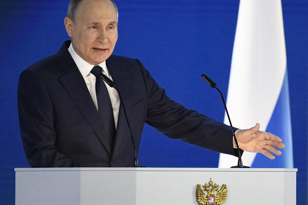 "AVGANISTAN PROPADA": Putin istakao ko treba da obezbedi novac za obnovu zemlje