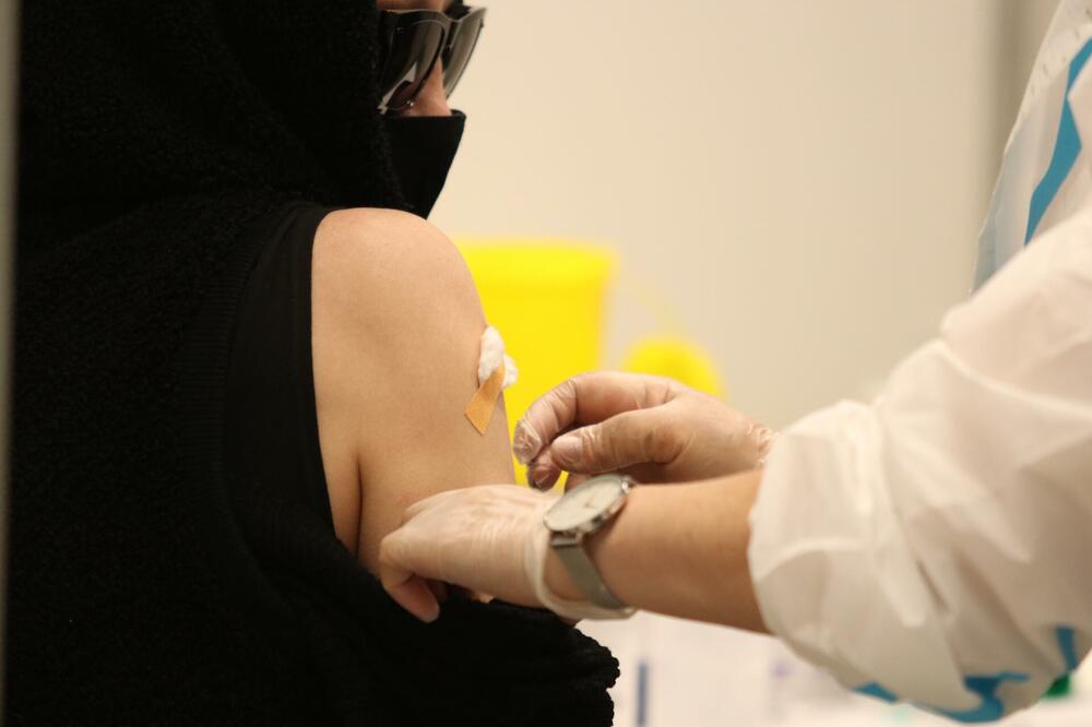IMUNIZACIJA U BEOGRADU: Vakcinu primilo 54 odsto građana!