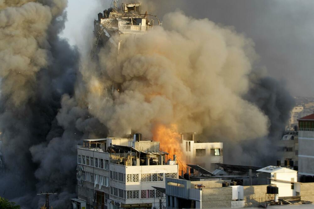 NIŠTA OD PRIMIRJA: Hamas krenuo raketama na jug Izraela, sirene se ponovo oglasile!