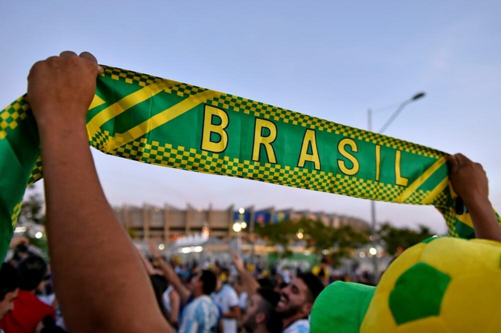 LUDILO U BRAZILU: Fudbaler napao sudiju, biće gonjen za POKUŠAJ UBISTVA! Šutirao arbitra u potiljak nakon pada!