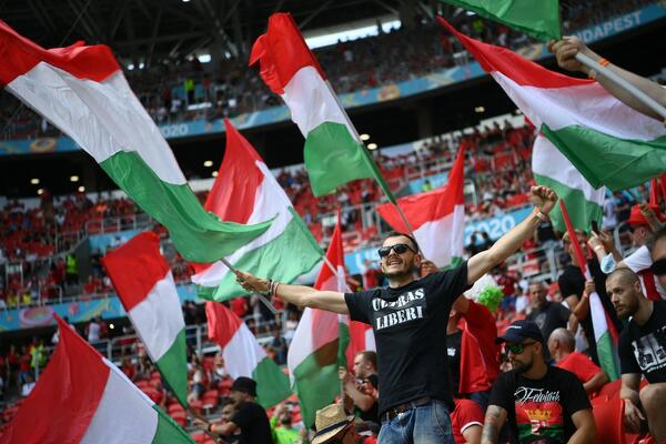 UEFA SMANJILA KAZNU: Mađarskim navijačima se ova odluka svidela!
