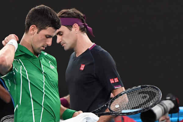 NAJJAČI VIC OD KOJEG ĆETE PASTI U NESVEST: Osvojio Federer Australijan open, pa zove Đokovića...