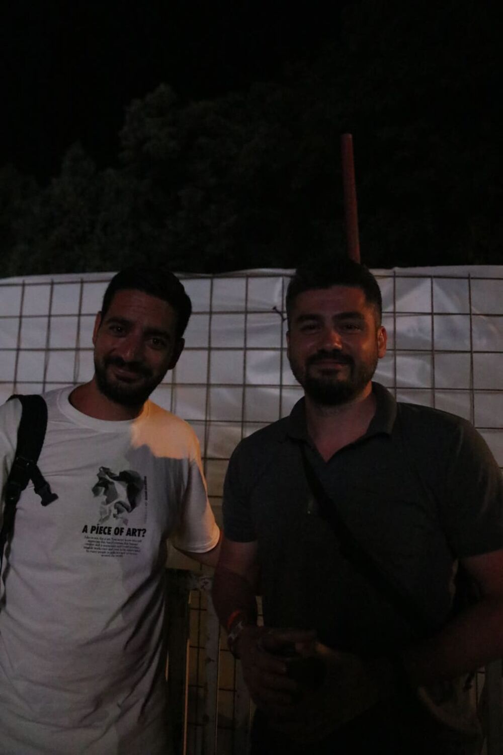 Jit (bela majica) i Murat su oduševljeni Srbijom i doći će ponovo