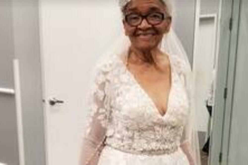 OVU PRIČU NIKADA NISTE ČULI: 90-godišnjakinja po PRVI put navukla venčanicu, njena REAKCIJA je neprocenjiva