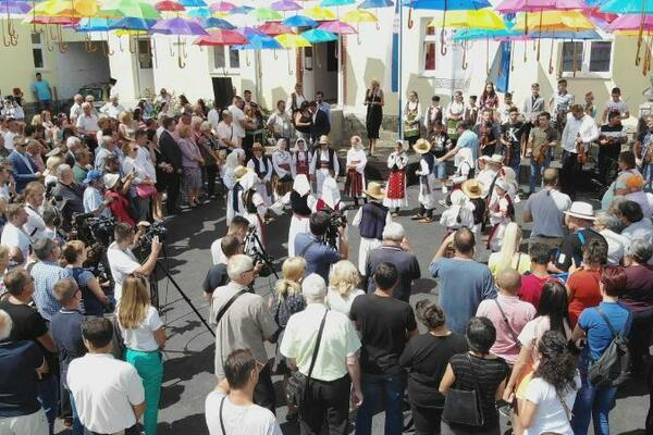 OŽIVEO SUVOBORSKI KRAJ: Zvuci violine doveli preko 20.000 posetilaca! Meštani ODUŠEVLJENI! (FOTO)