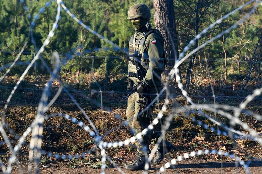 TROMESEČNA ZABRANA ULASKA: Poljska ograničila pristup pograničnoj zoni sa Belorusijom