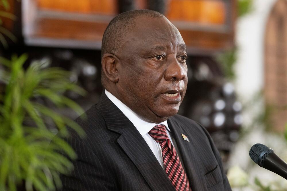 Predsednik Južne Afrike Ramafosa pozitivan na korona virus